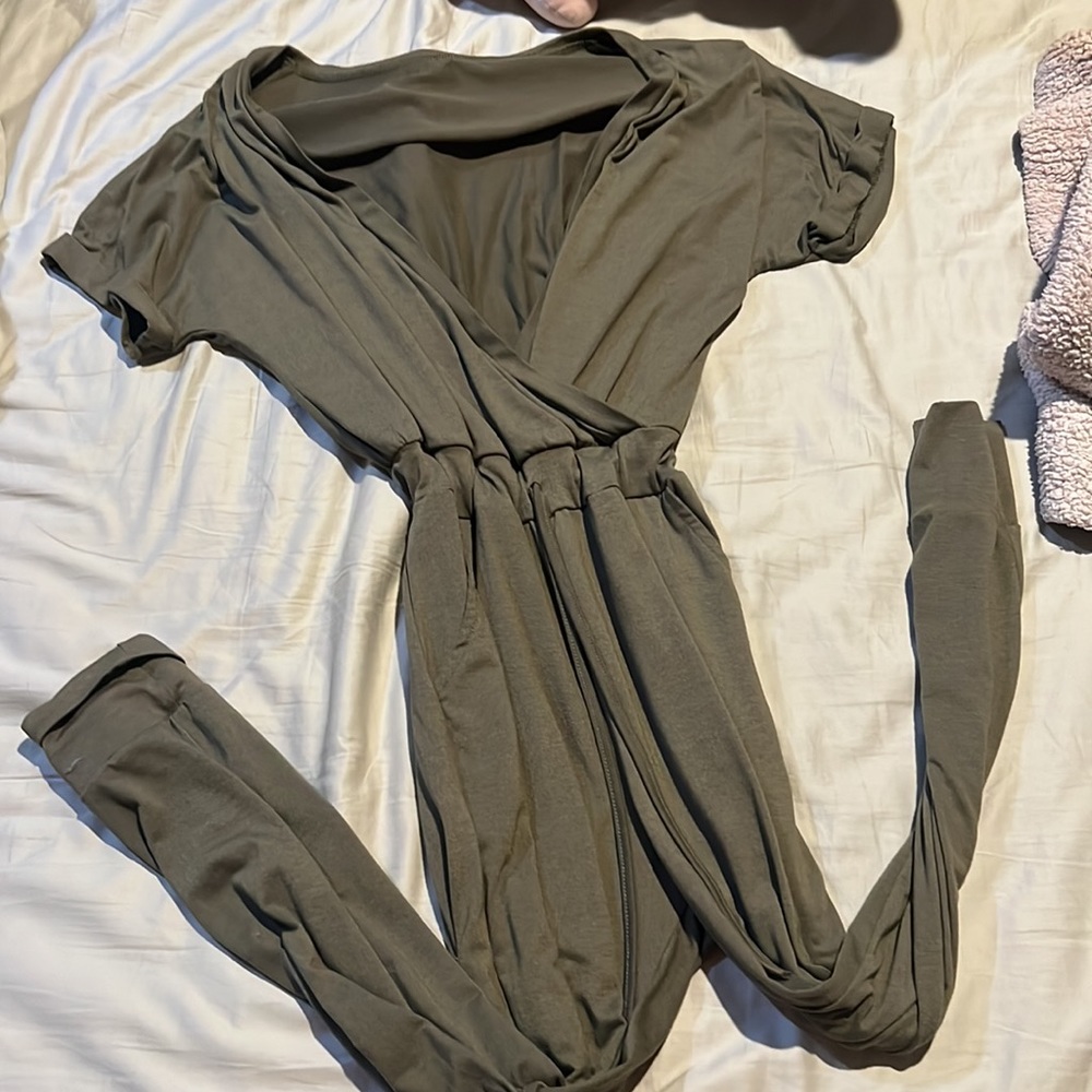 Jumpsuit with no flaws!